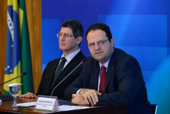 Os ministros da Fazenda, Joaquim Levy, e do Planejamento, Nelson Barbosa, apresentam o Projeto de Lei do Orçamento Anual (PLOA), no Palácio do Planalto Wilson Dia/Agência Brasil