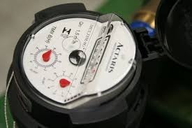 Defesa do Consumidor aprova regras para cortes de água, luz e telefone