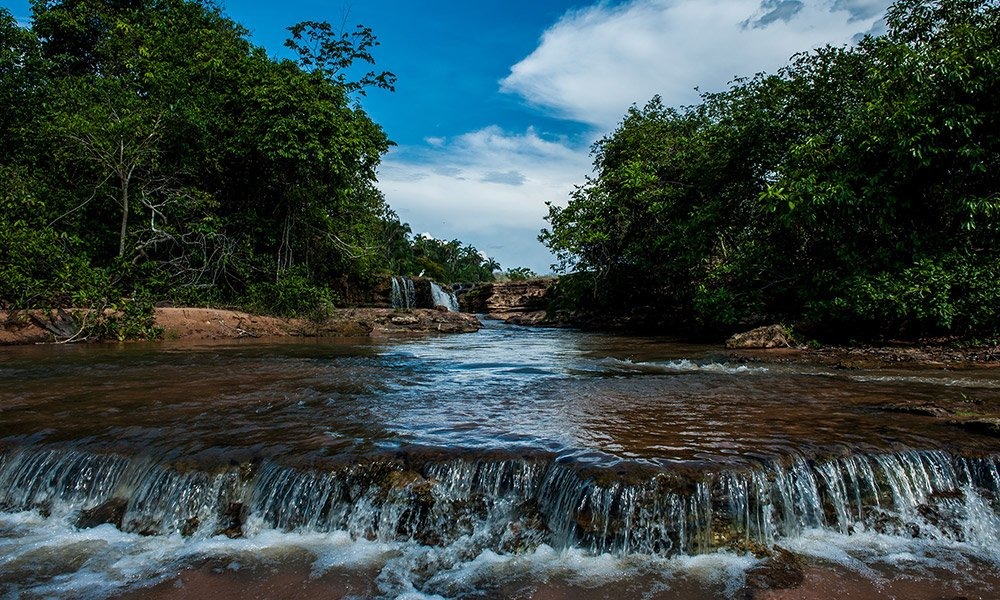 No município de Coxim uma das atrações são as cachoeiras. 