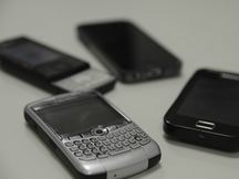 Número de celulares na China atingiu 1,3 bilhão em junho