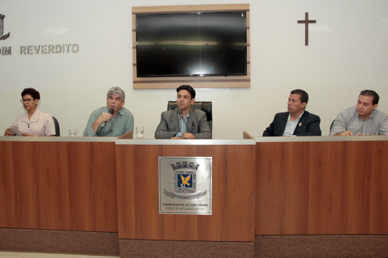 Comissão debate irregularidades no IMPCG e agenda reunião para próxima quarta-feira
