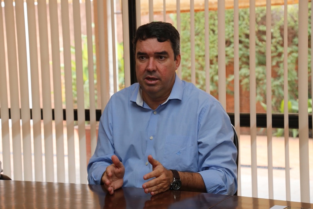 Governo analisa cortar gastos para pagar o 13º salário dos servidores Eduardo Riedel, secretário de Estado de Governo e Gestão Estratégica