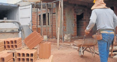 Neste ano, setor da construção fechou 463 empregos - Foto: Paulo Ribas/Correio do Estado