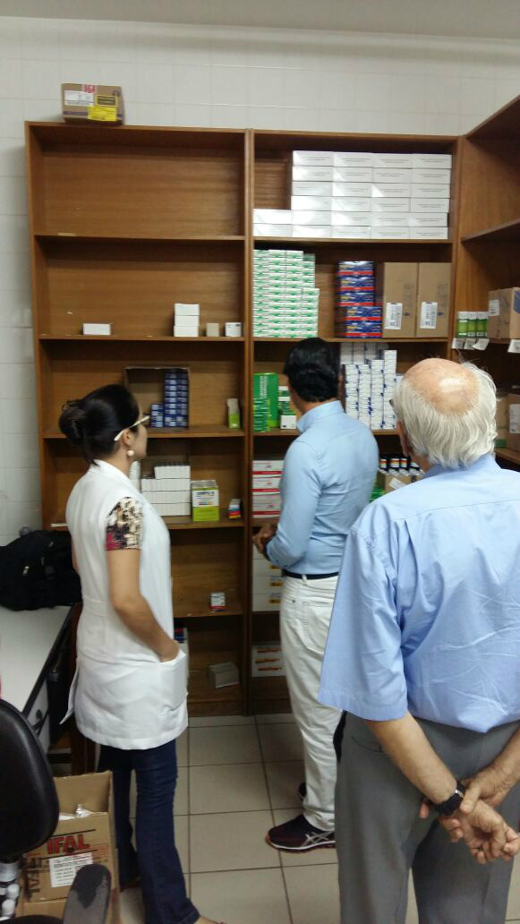Prefeito visitou farmácia da unidade - Foto: Valquíria Oriqui / Portal Correio do Estado