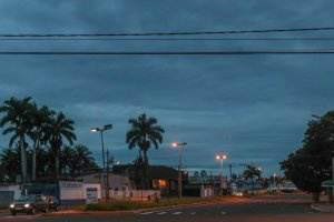 Manhã nublada em Campo Grande, com mínima de 22ºC. (Foto: Fernando Antunes)