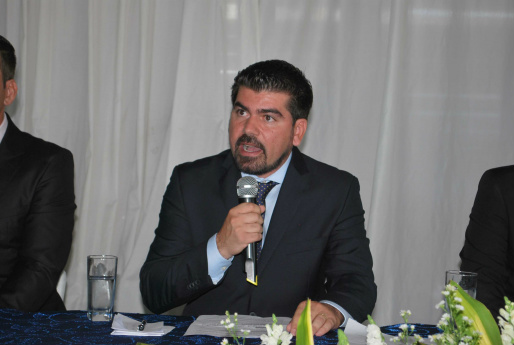 Fernandinho Ramos é eleito novo presidente da Câmara Municipal de Jardim Fernandinho Ramos é eleito novo presidente da Câmara Municipal de Jardim