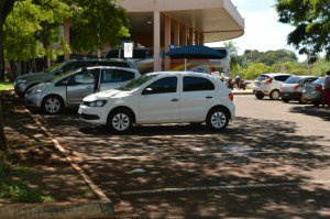 Estacionamento começou a ser cobrado em dezembro - Foto: Joandra Alves
