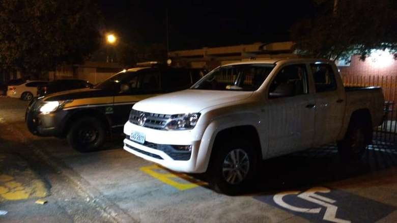 Polícia prende mais um integrante de quadrilha que sequestrou família em Dourados Veículo recuperado pela polícia. Osvaldo Duarte/Dourados News
