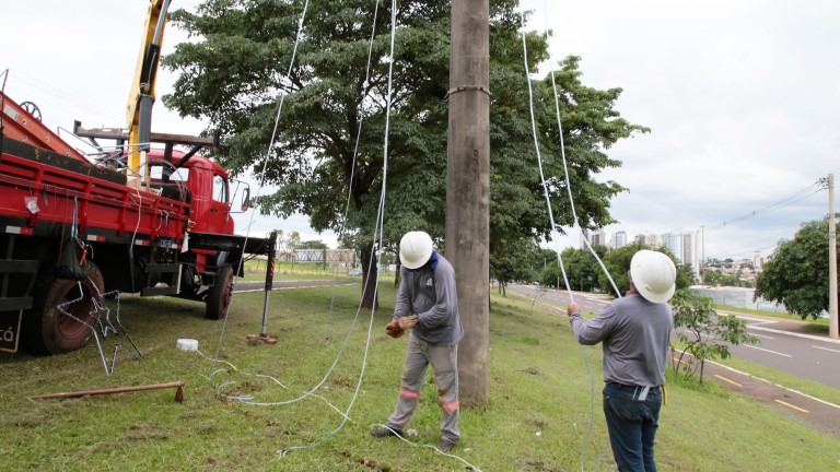 Prefeitura enfeitará 37 pontos da cidade e distritos para o Natal