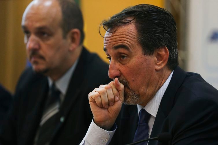 Entrevista coletiva com o ministro da Saúde, Gilberto Occhi, que fala sobre o programa Mais Médicos. - Valter Campanato/Agência Brasil