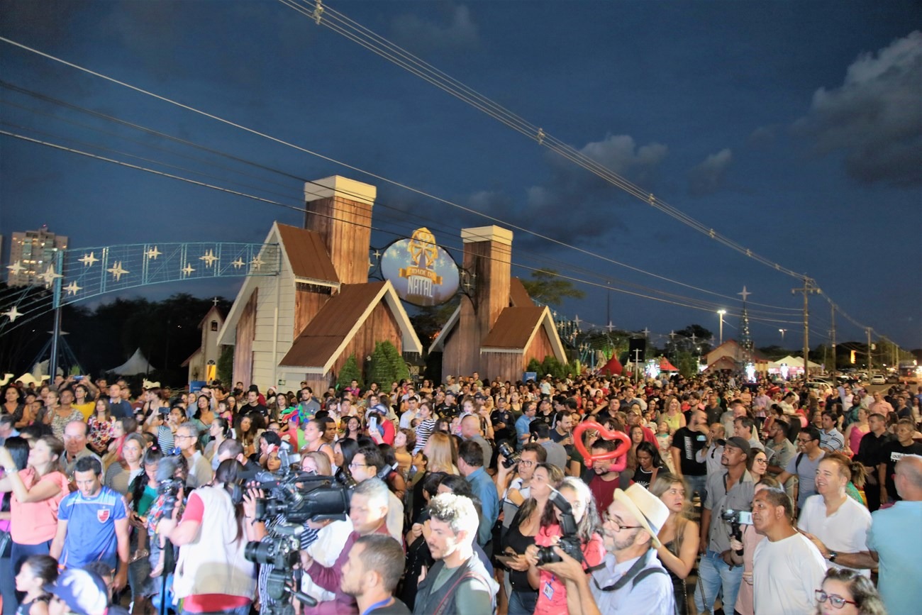Cidade do Natal recebe o som do Grupo Samba 10 neste sábado