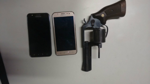 PM prendem dupla por porte ilegal de arma de fogo e evasão do sistema penitenciário PM/Divulgação