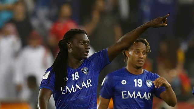 Gomis celebra gol decisivo pelo Al Hilal (Foto: Reuters)