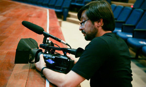 Joel Pizzini dirige uma das produções que abordam questão indígena. (Foto: Reprodução)