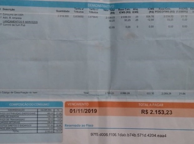 Com apenas 10 dias de uso família recebe conta de energia de R$ 2,1 mil Com apenas 10 dias de uso família recebe conta de energia de R$ 2,1 mil