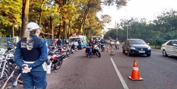 Boa parte dos motoristas flagrados em blitze não tem cnh
