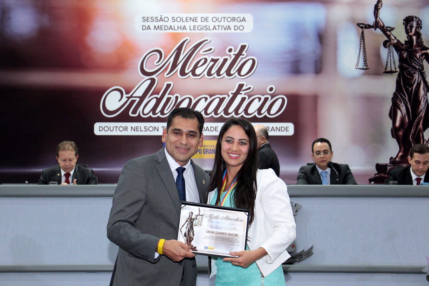 Em sessão solene, vereador Betinho homenageia advogados Divulgação