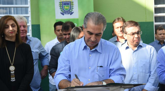 Governo une agências estaduais no interior para agilizar vida do contribuinte Governo une agências estaduais no interior para agilizar vida do contribuinte