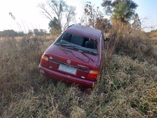 Traficante foge de policiais e é preso, após bater o carro em barranco na MS-295 Divulgação