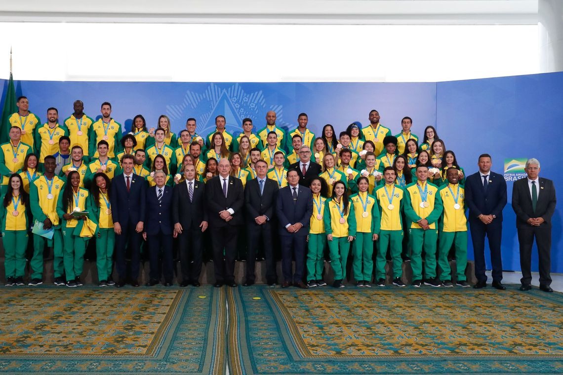 Governo estuda lançar 5 mil bolsas para atletas de base, diz ministro Alan Santos/PR