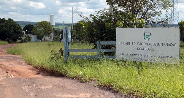 Adolescentes fazem motim durante a madrugada e 27 fogem da Unei Dom Bosco Adolescentes fazem motim durante a madrugada e 27 fogem da Unei Dom Bosco