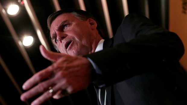 Bolsonaro diz que TV Escola 'deseduca' e xinga Paulo Freire (Reuters)