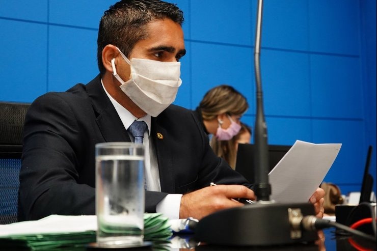 Deputado Herculano Borges comemora a reabertura das Igrejas Deputado Herculano Borges comemora a reabertura das Igrejas