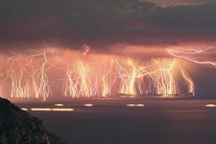 Uma eterna tempestade elétrica, na Venezuela, tem cativado os turistas e moradores locais há gerações.