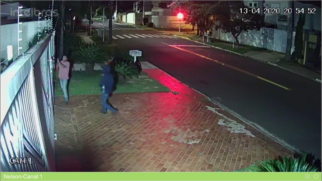 Imagens de CFTV que registraram a ação da quadrilha. Divulgação