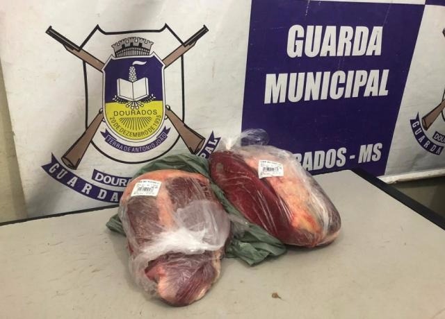 Aumento do preço da carne atrai ladrões que furtam peças em mercados (Foto: Guarda Municipal)