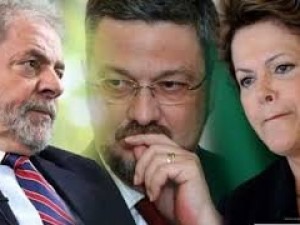 Lula, Dilma, Palocci e Mantega viram réus na Justiça Federal Lula, Dilma, Palocci e Mantega viram réus na Justiça Federal