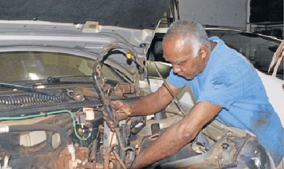 Setor de serviços teve maior número de desligamentos - Foto: Paulo Ribas/Correio do Estado