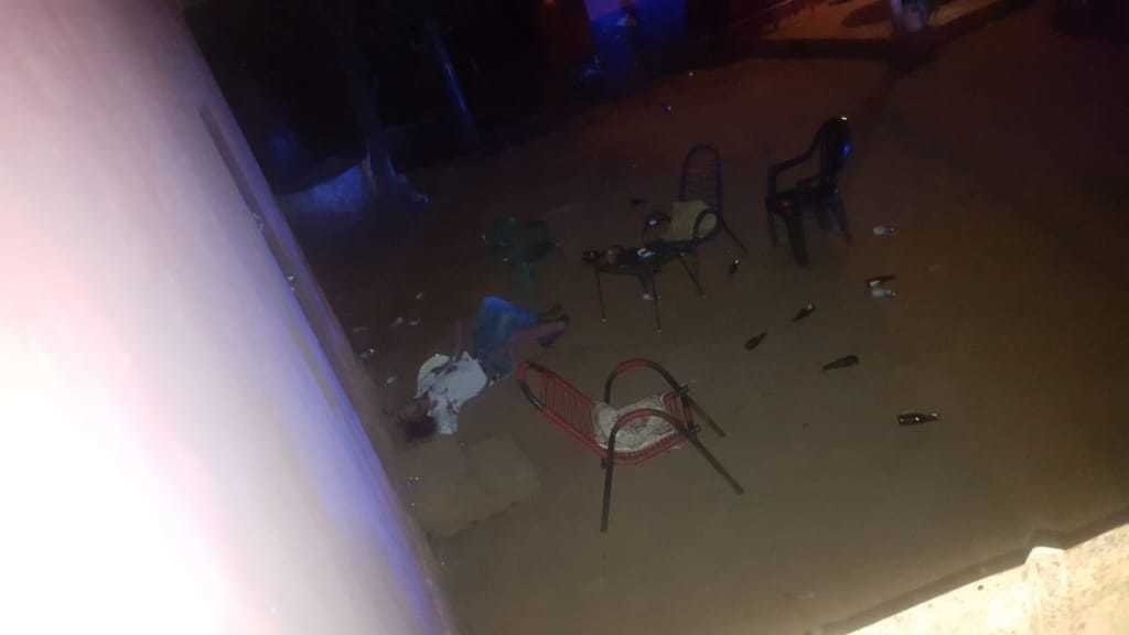 Local onde ocorreu o crime. Redes sociais