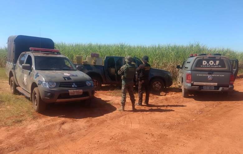 Homem é preso com caminhonete com quase uma tonelada e meia de maconha