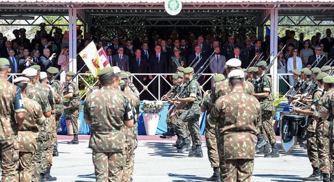 Se verbas não forem descongeladas, Exército pode reduzir operações militares. Marcos Corrêa/PR